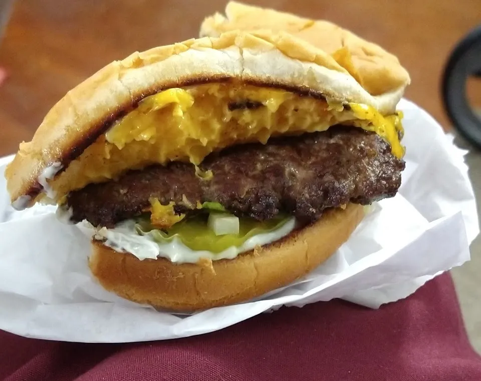 Burger Supreme Drive-Inn