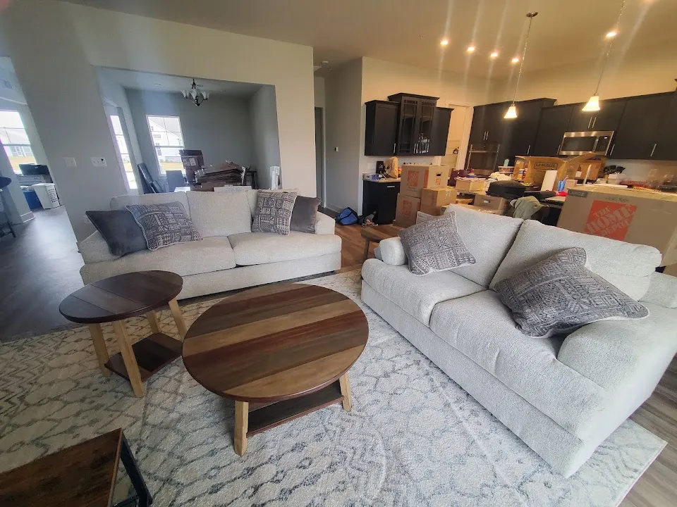 Bay Star Consignments & More