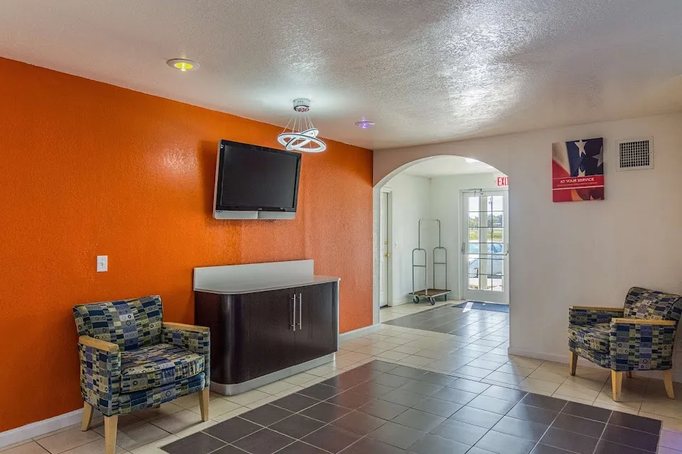 Motel 6 Mcalester, OK