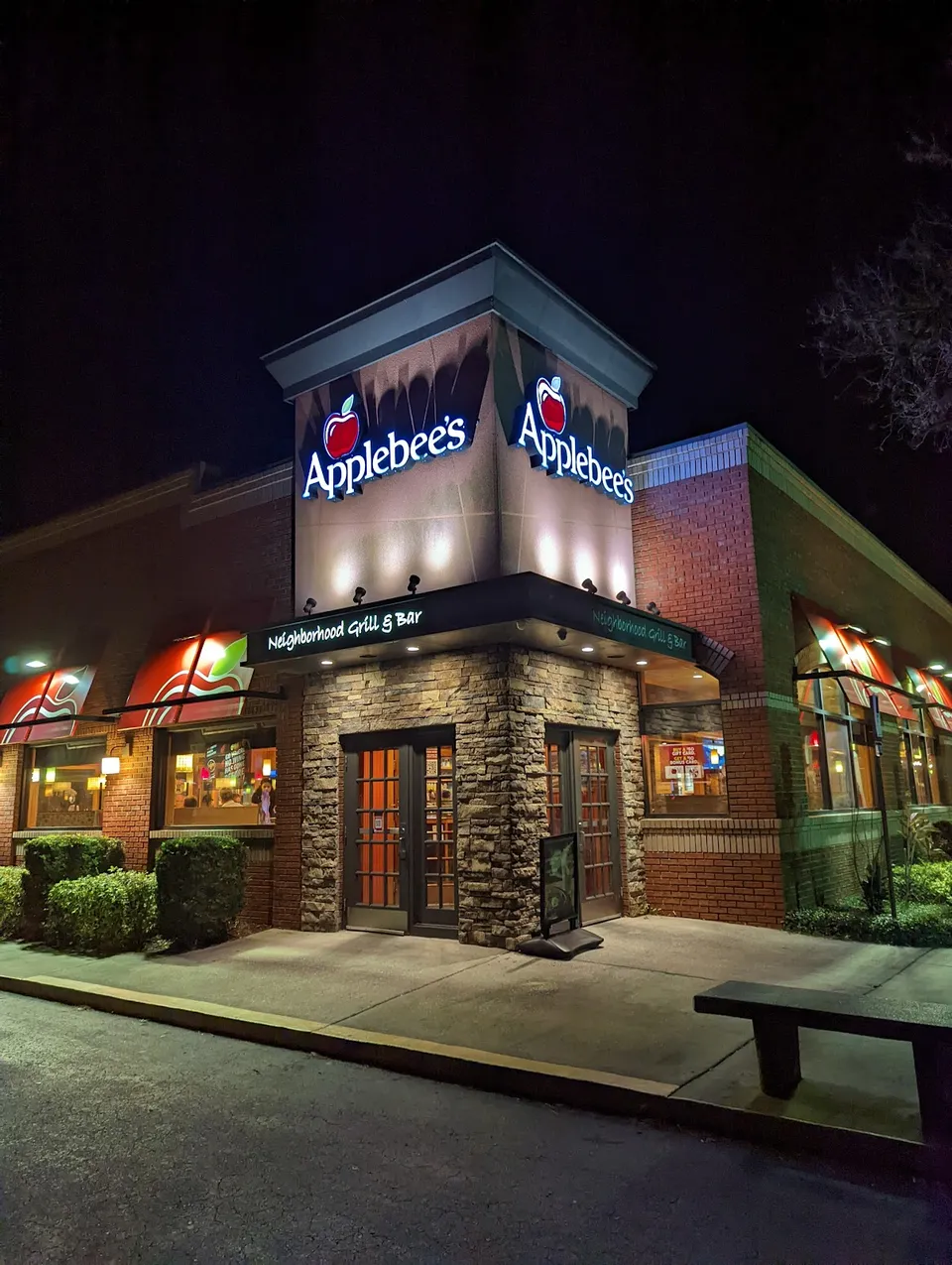 Applebee's Grill + Bar
