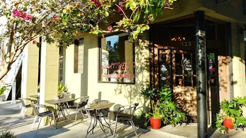 B. Matthew's Eatery