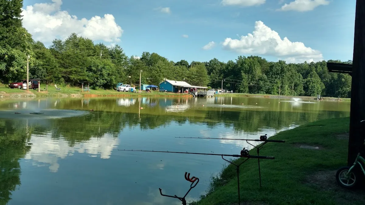B & B Carp Lake