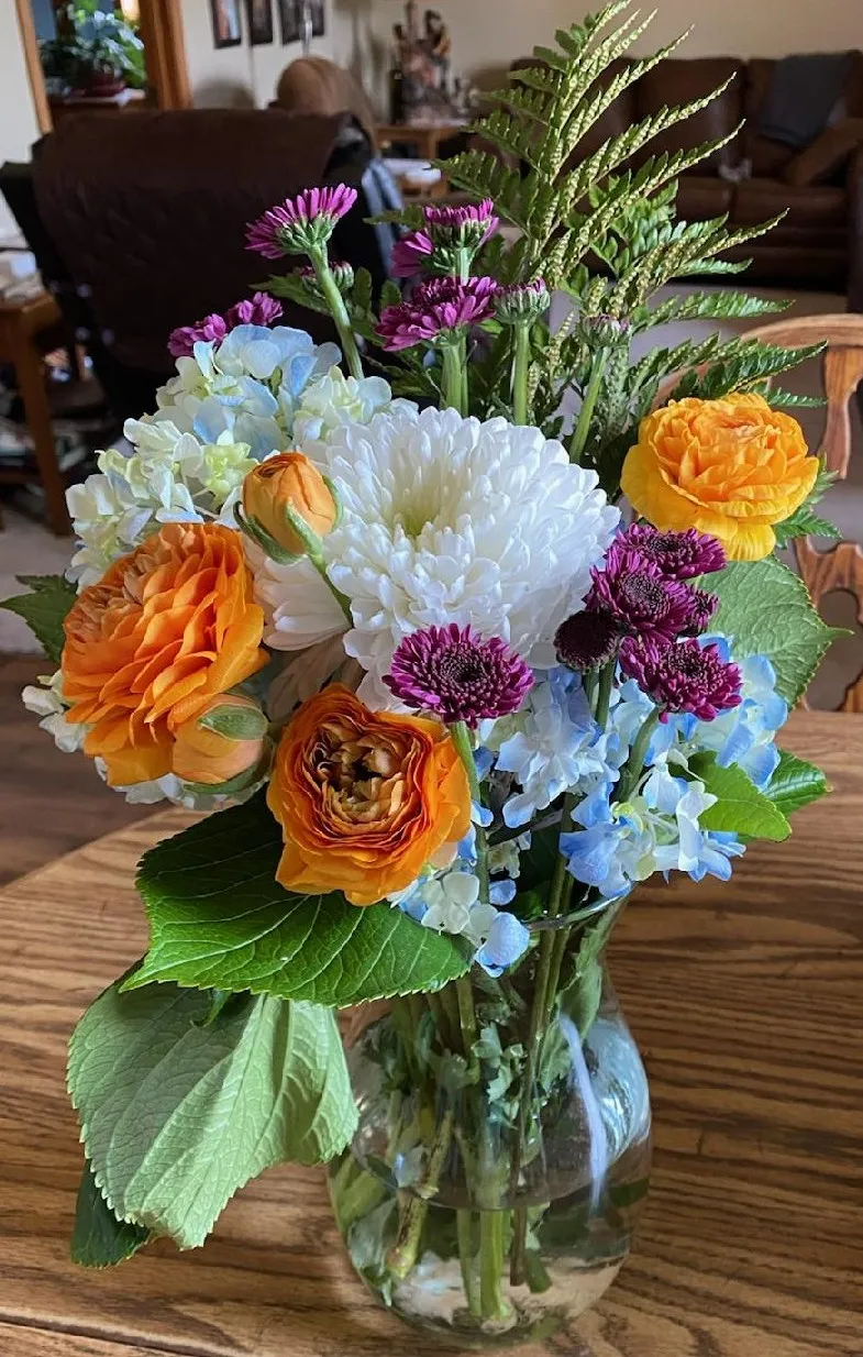 Arletta's Flowers and Gifts