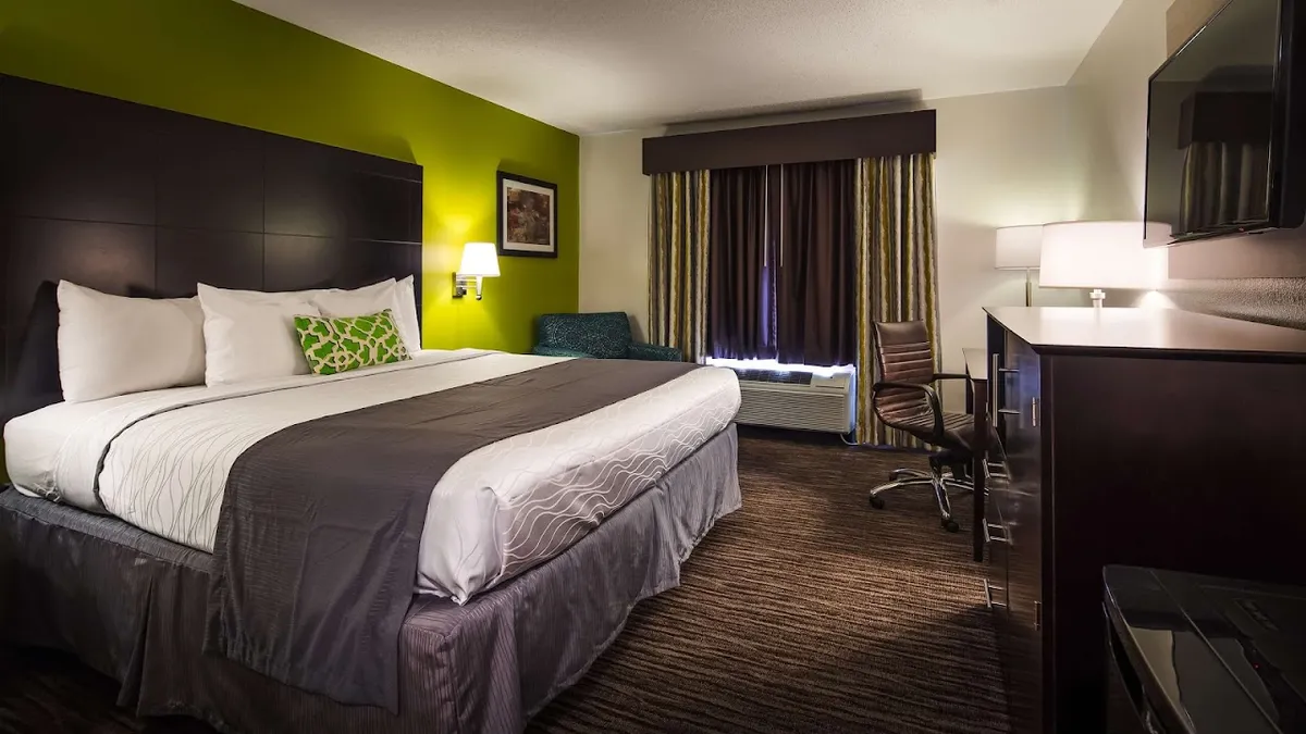 Best Western Magnolia Inn and Suites