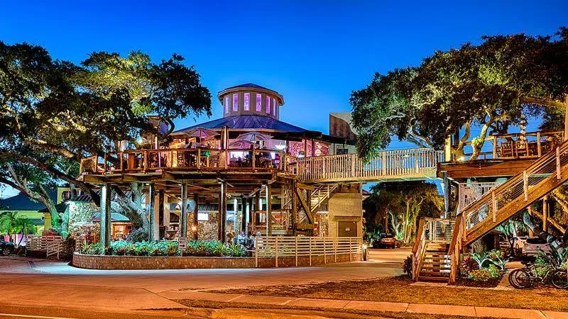 Norwood's Restaurant & Treehouse Bar