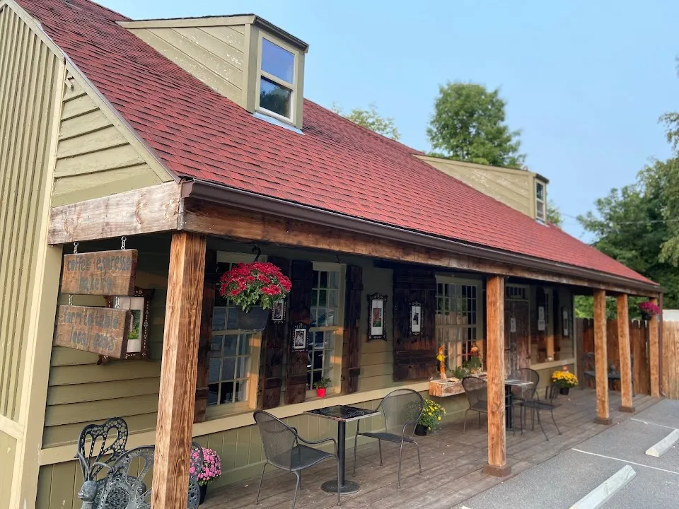 Village Hands Cafe