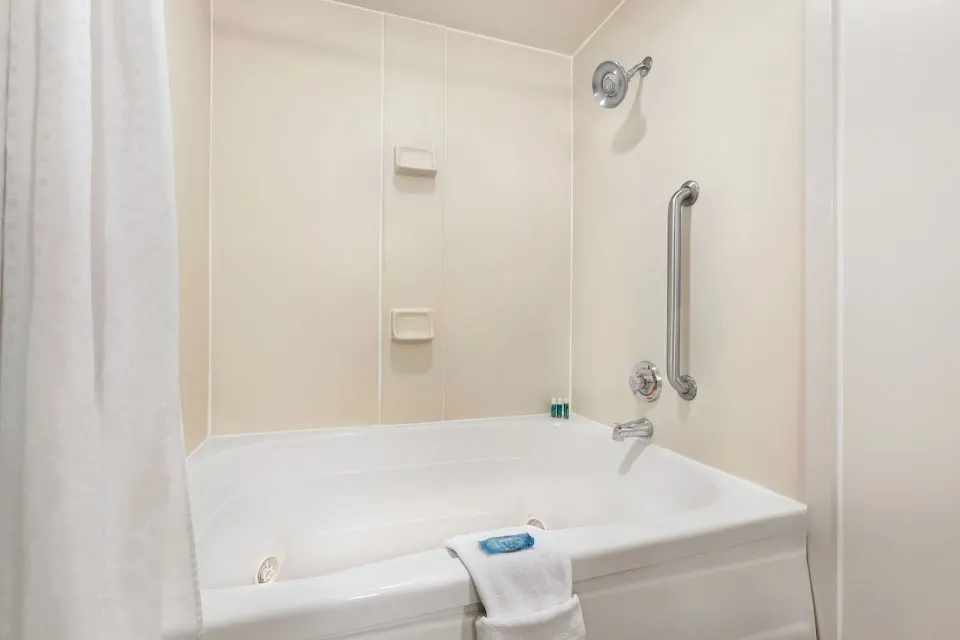 Holiday Inn Express & Suites Florence I-95 @ Hwy 327 by IHG
