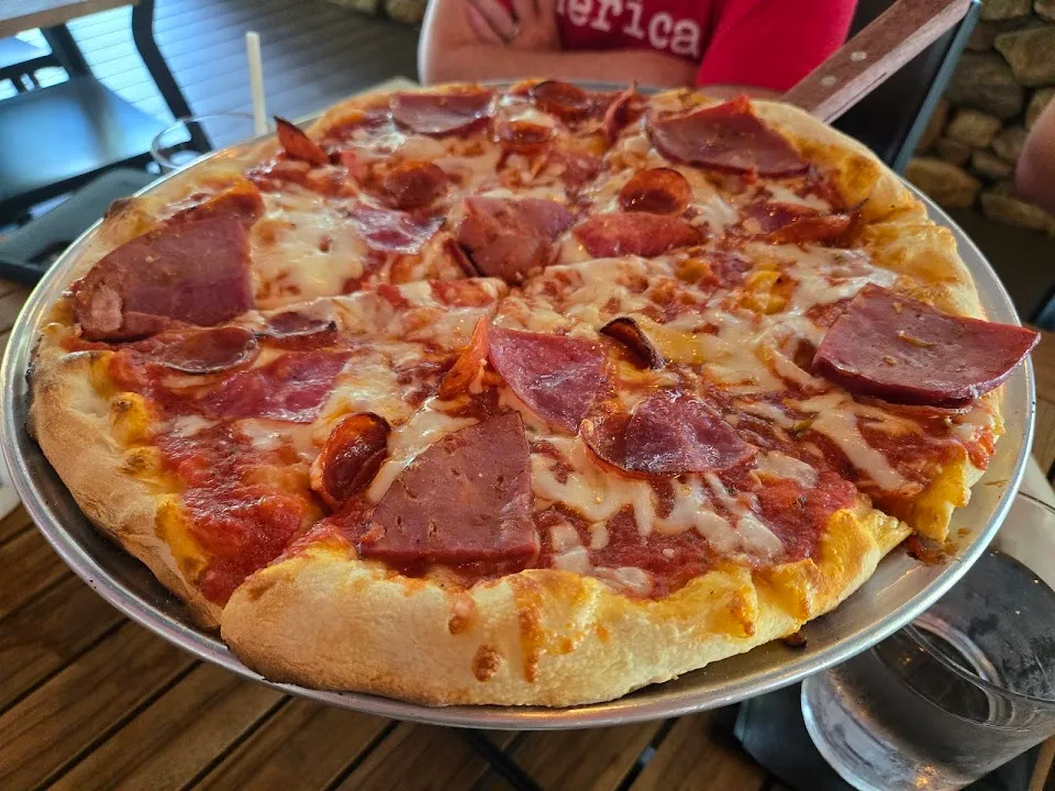 Max's Lakeside