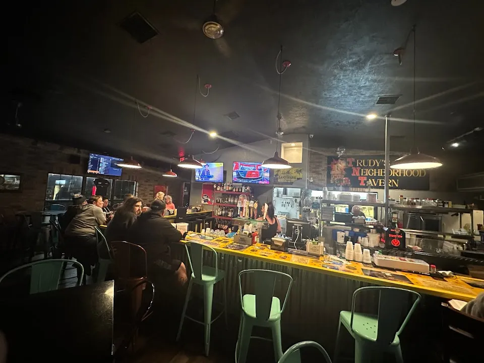 Captain's Bar and Grille