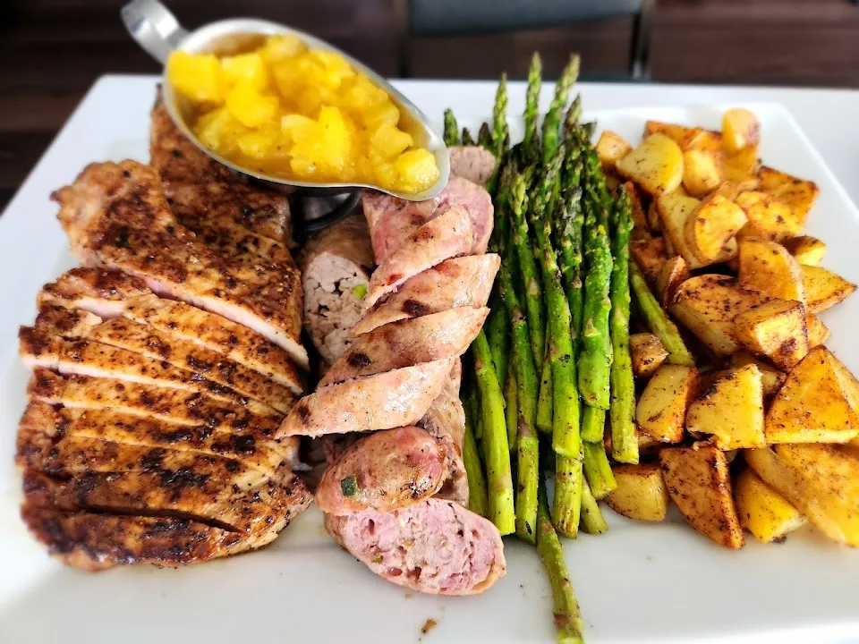 Majestic Oaks Restaurant