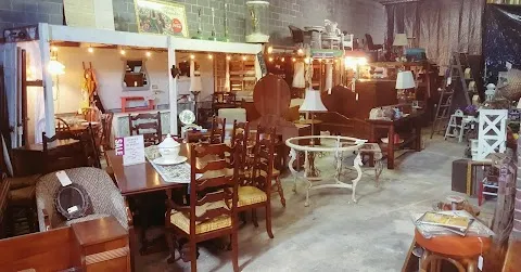 Vintage Vibes on Main Street