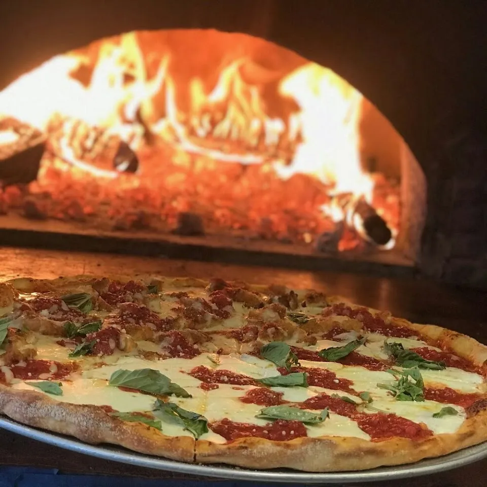 Bear Mountain Pizza & Cafe