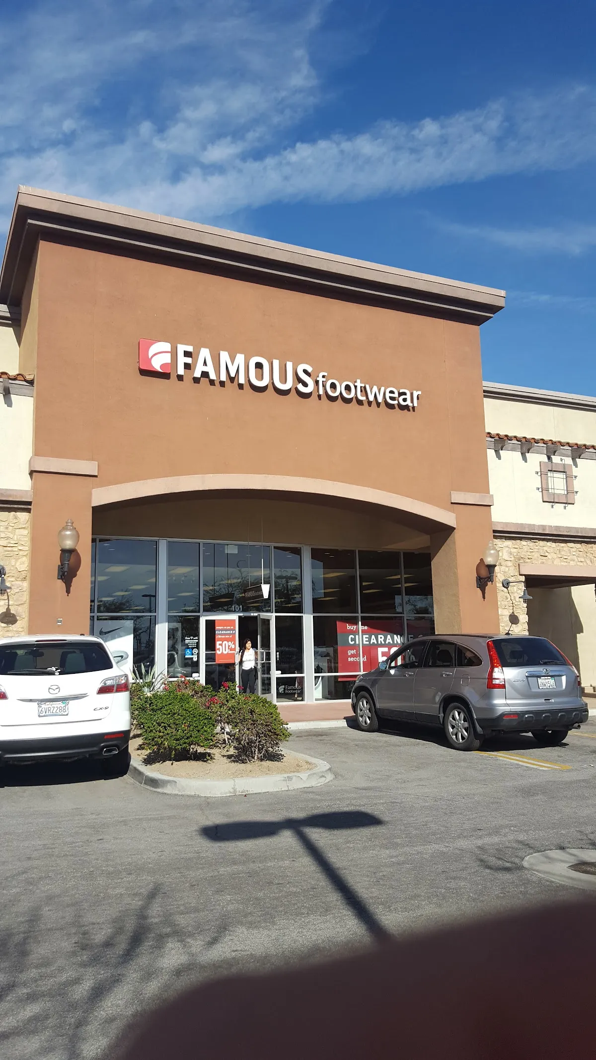 DSW Designer Shoe Warehouse