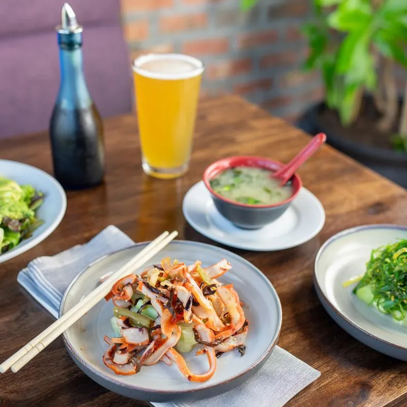 Fuji Sushi & Bar & Grill