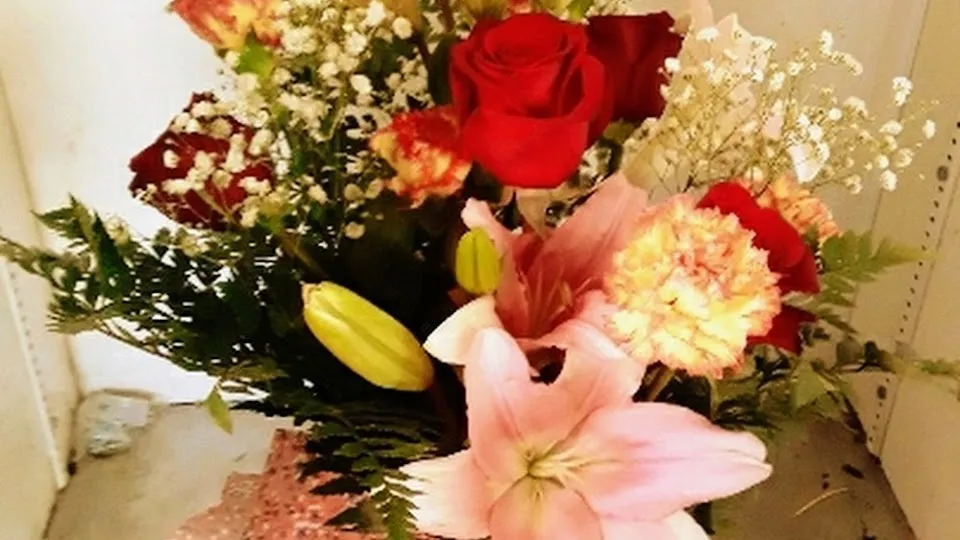 ROSE PETALS FLORIST