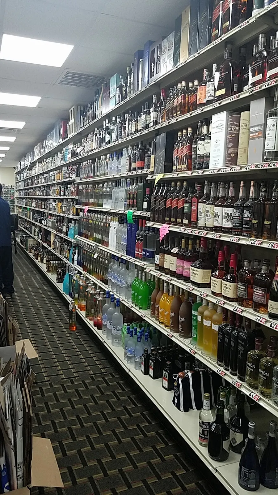 Four Way Liquor