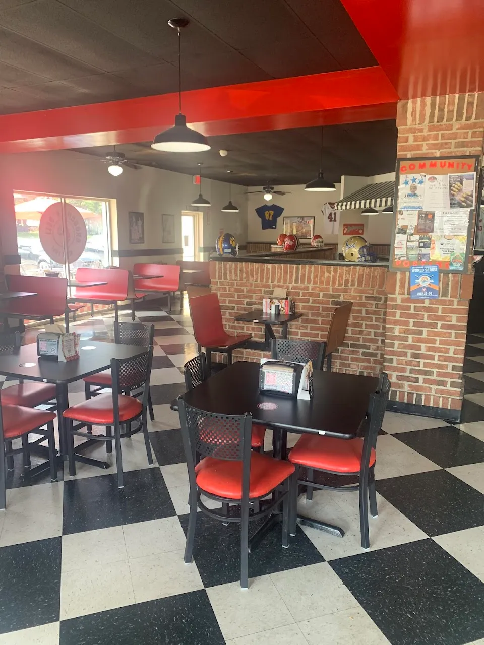 Groucho's Deli