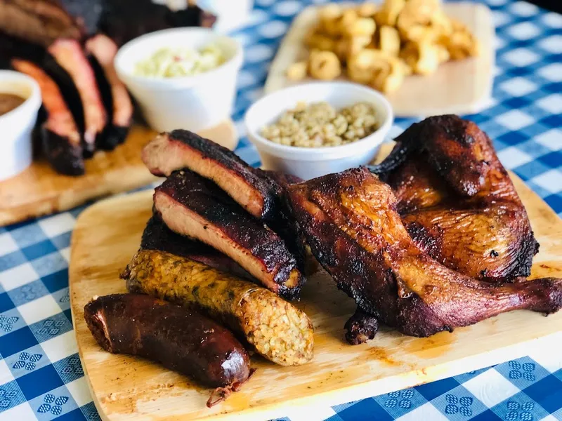 Charlie's Bar B Que & Catering