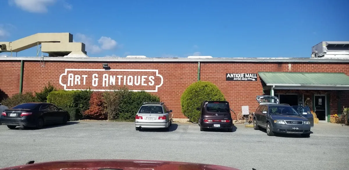 441 Antique Mall in the Old Clarkesville Mill