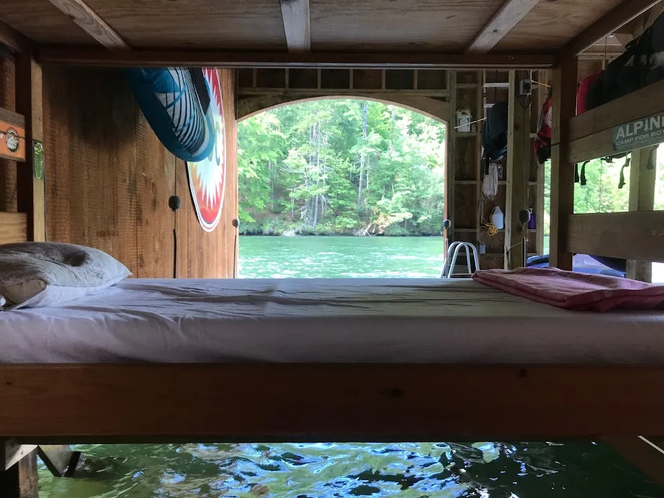 Lake Rabun Bear Gap Cottage