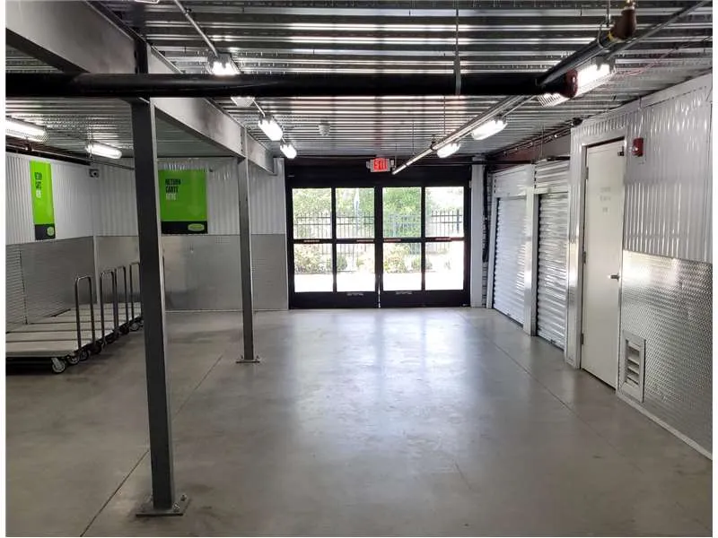 Extra Space Storage