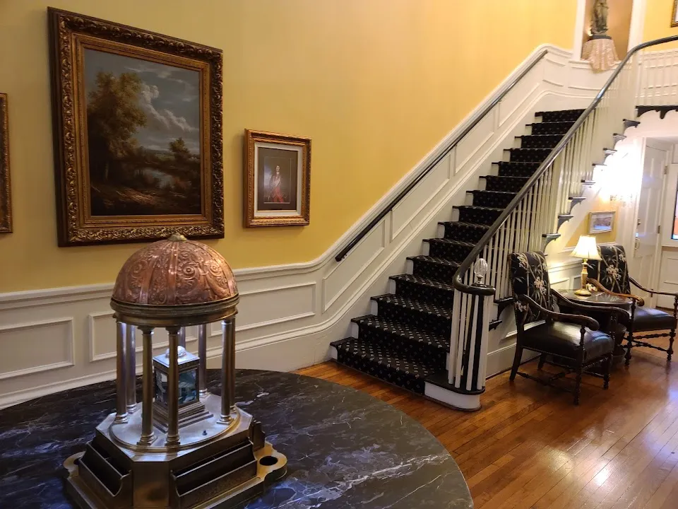 The Martha Washington Inn & Spa