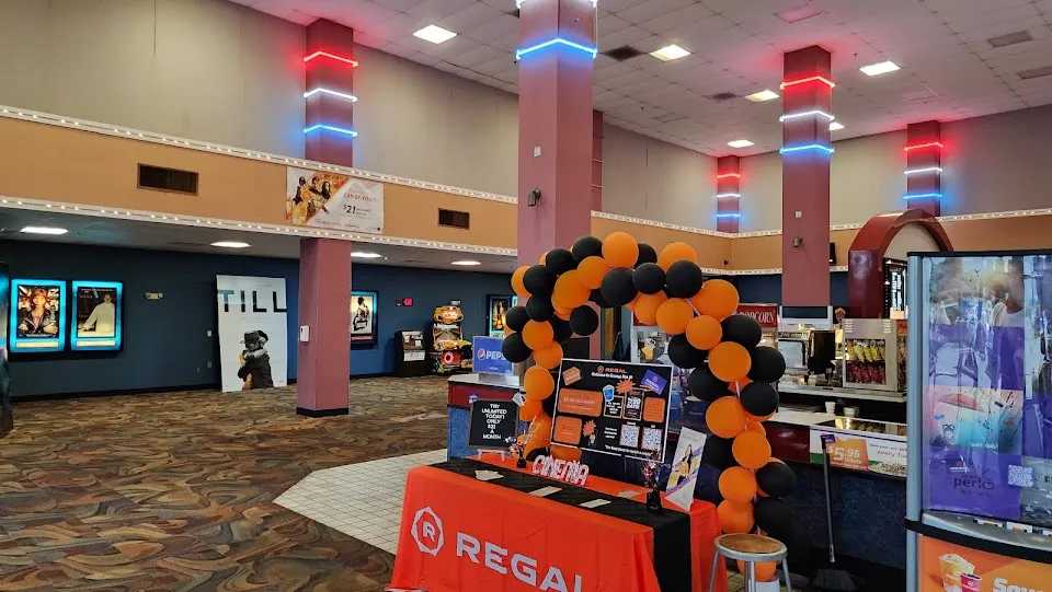 Regal Swamp Fox