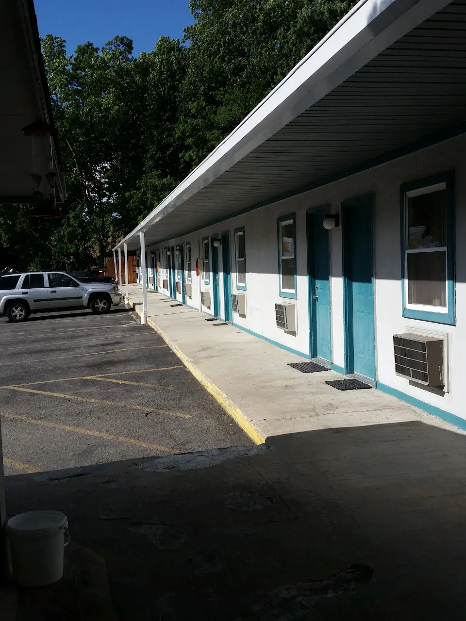 Budget Inn