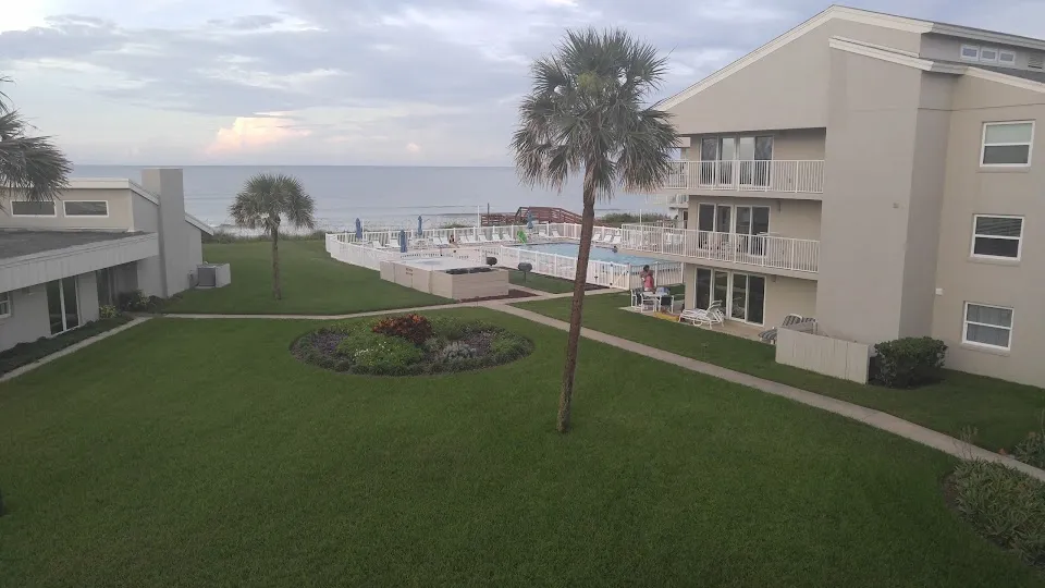 Schooner Point Condominium
