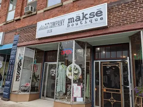 Mäksē Boutique