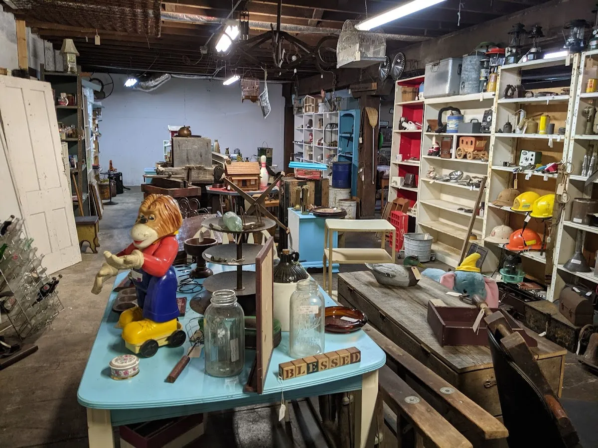 Springfield Antique Barn