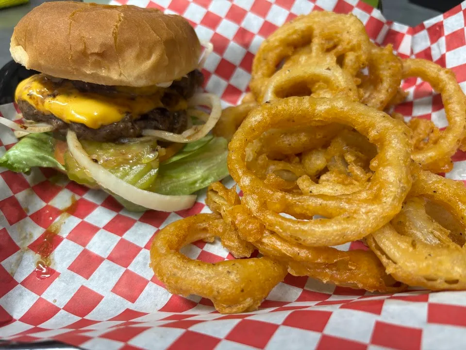 Anchors Up Bar & Grill