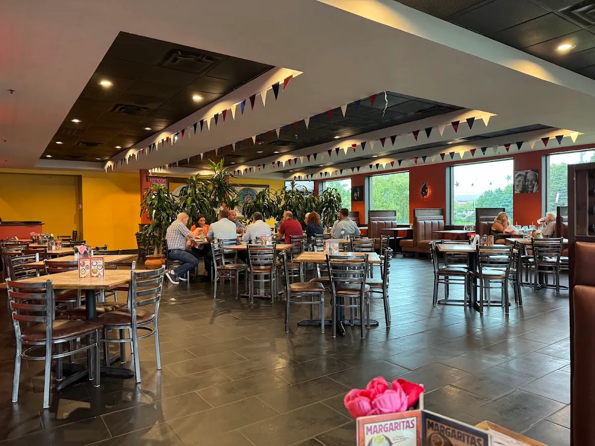Los Abuelos Mexican Grill