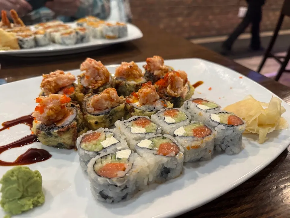 FUJI Sushi Bar & Grill
