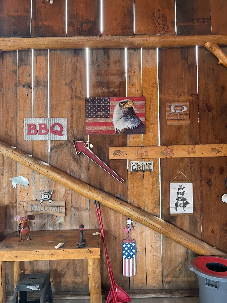 Rustic Hog Barbecue Bar & Grill
