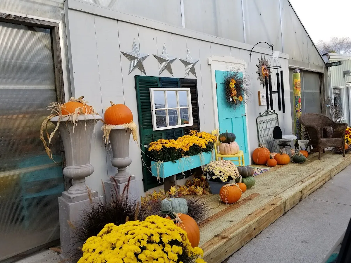 Kathan Gardens and Gifts & Henry's Café