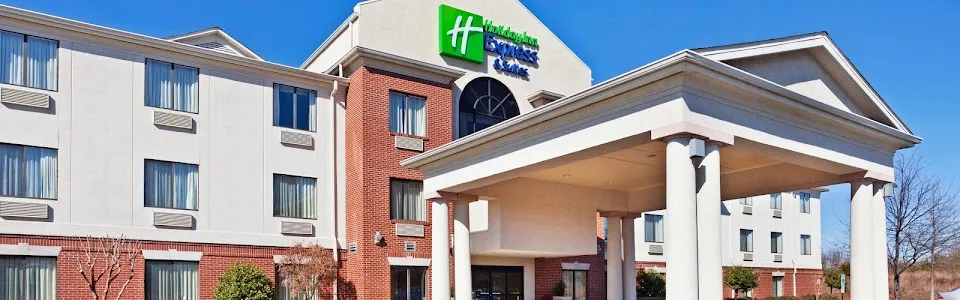 Holiday Inn Express & Suites Reidsville by IHG