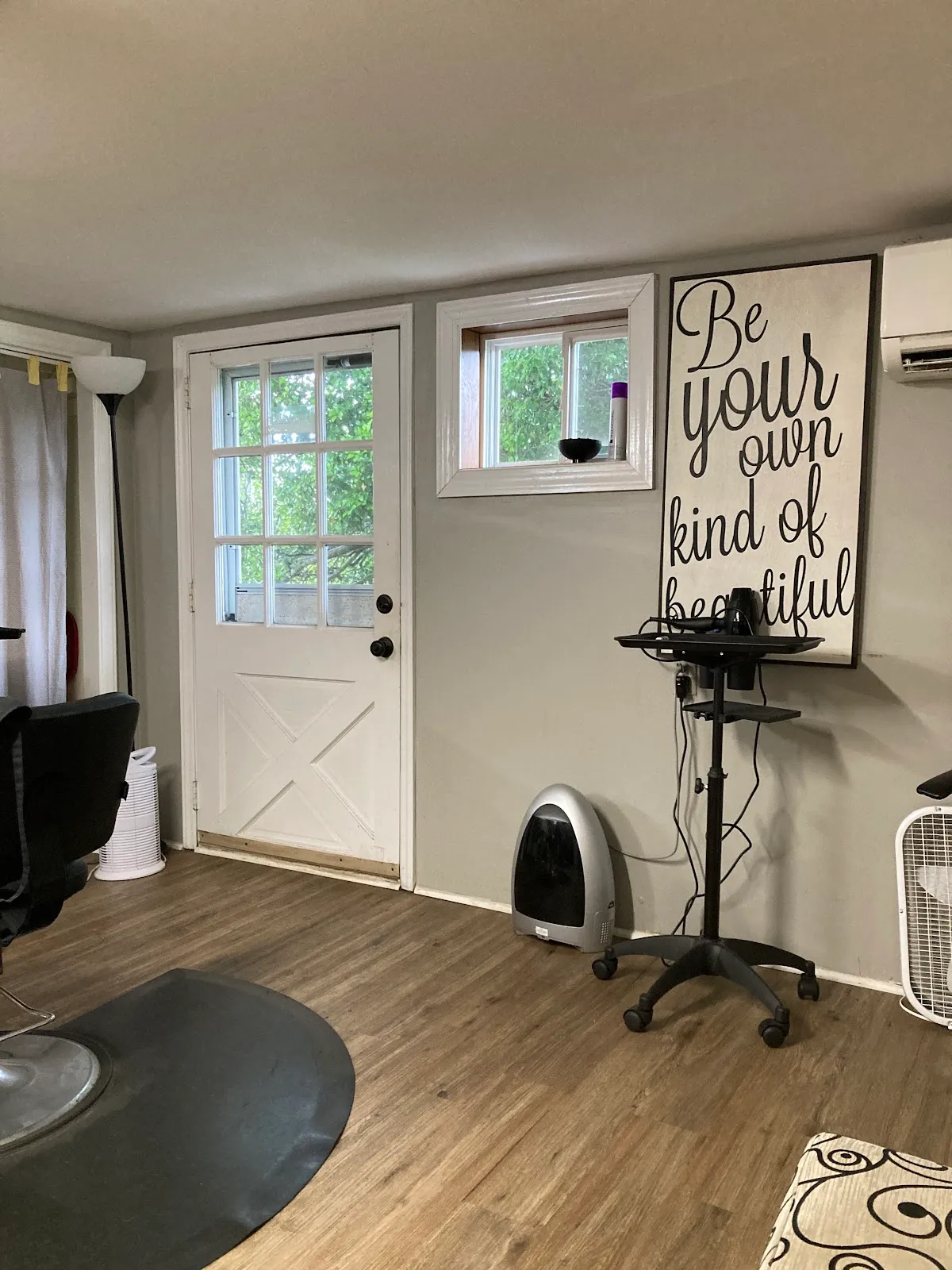 J Posh Salon