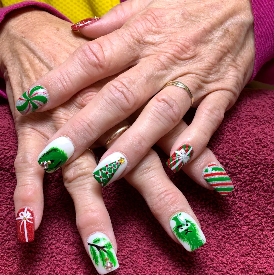 Da-Vi Nails