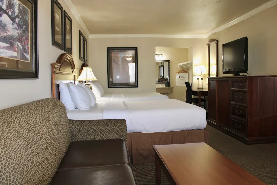 Baymont by Wyndham McAlester Hwy 69