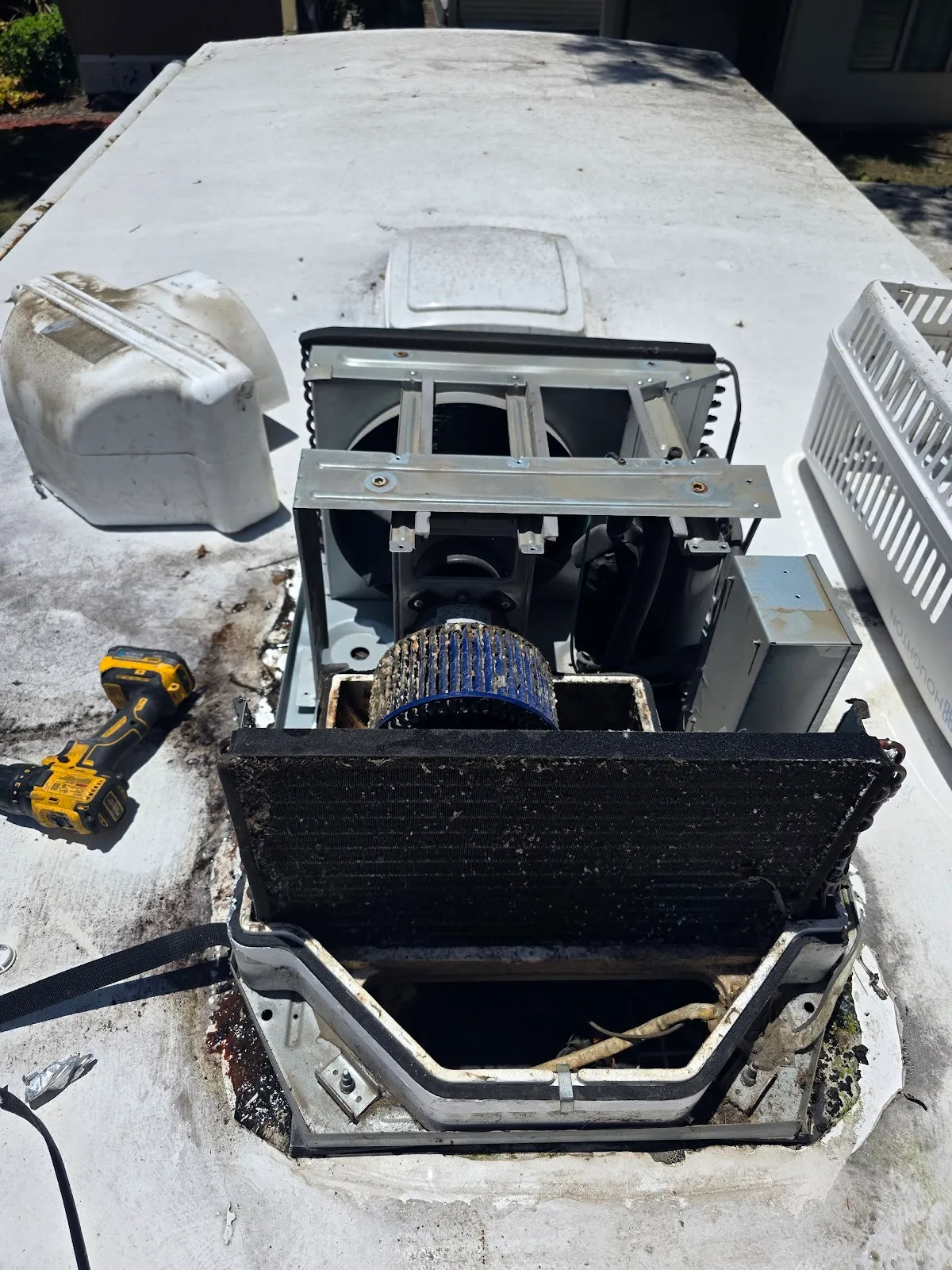 Augie's Mobile R.V. Repair and Service LLC