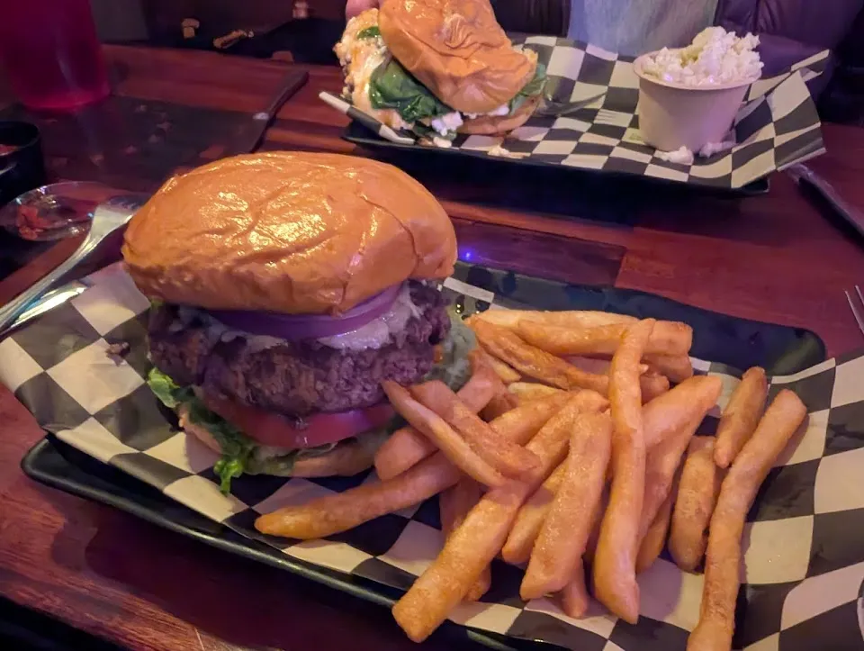 Ben's Neighborhood Grill & Tap