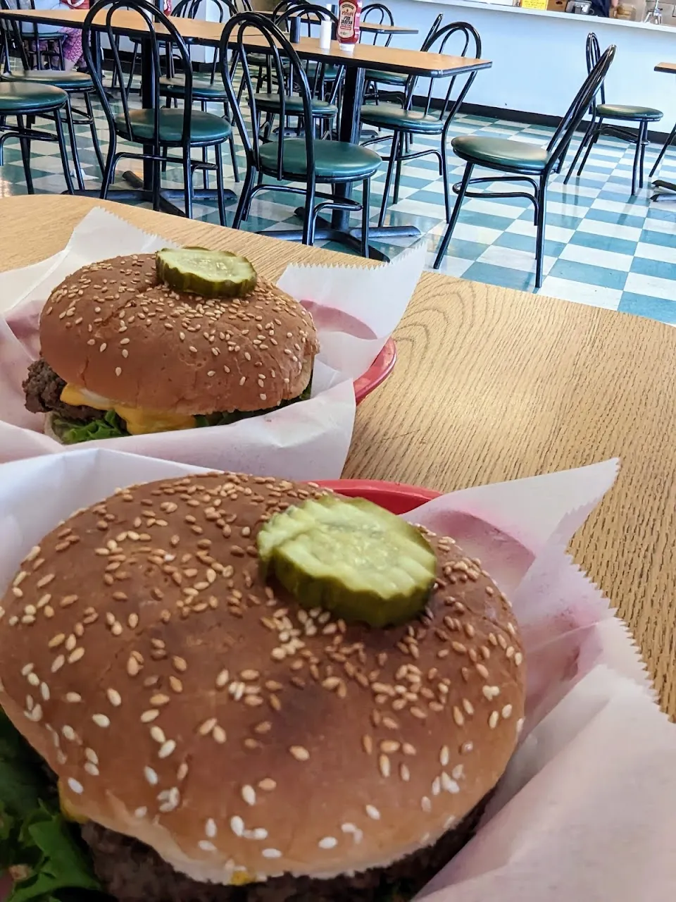 Ye Ole Fashioned Ice Cream & Sandwich Cafe - Goose Creek