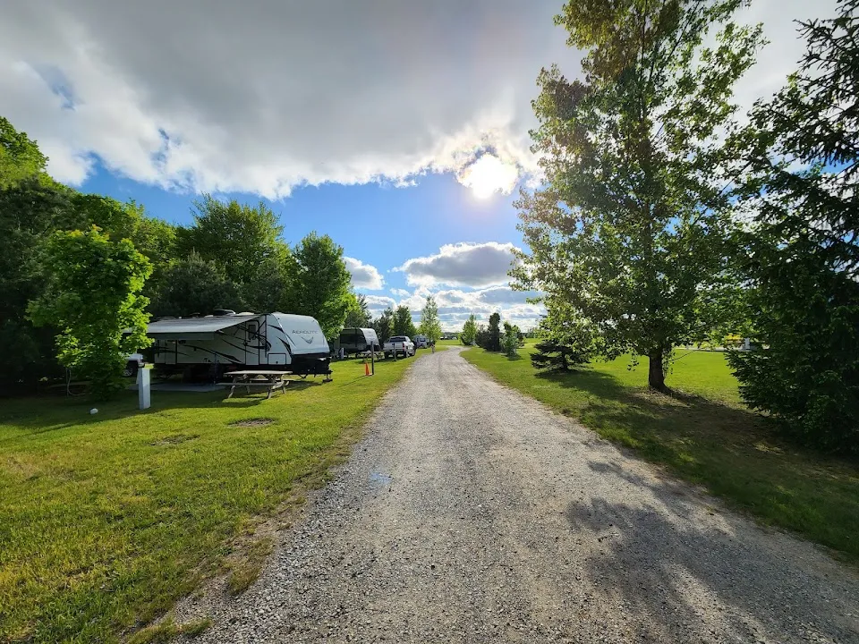 🏆 The Campground Michigan