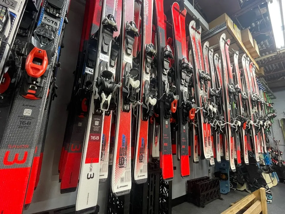 McCauley Mountain Ski Shop