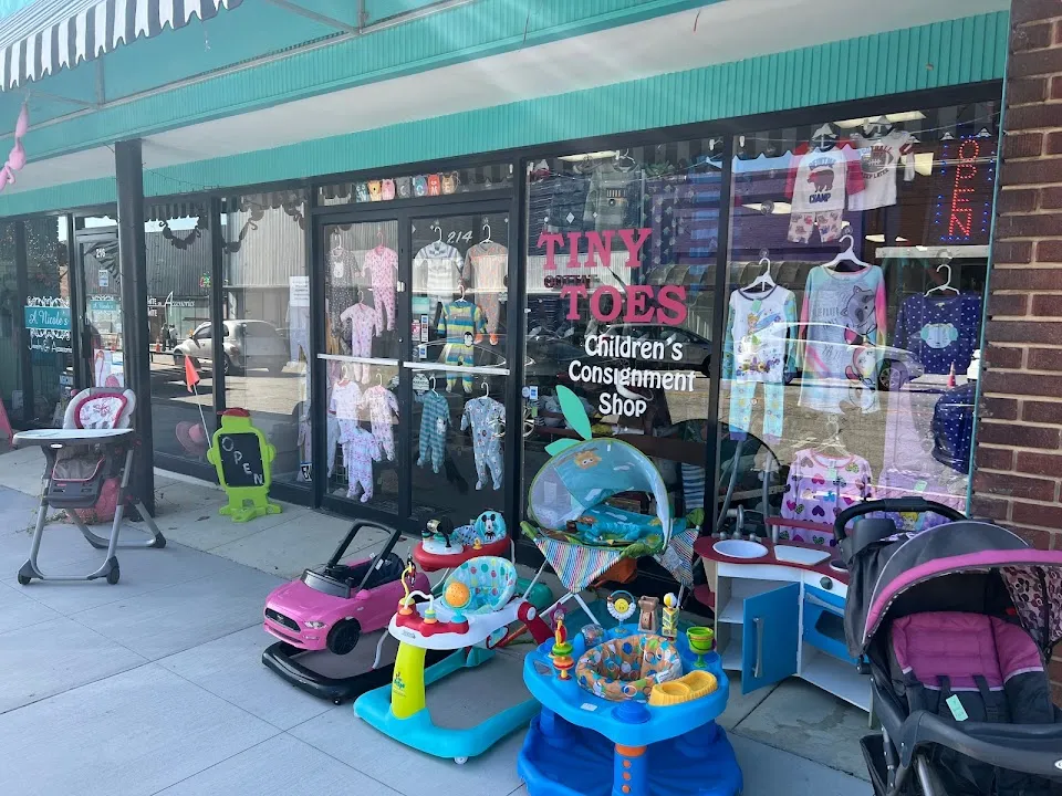 Tiny Toes Consignment