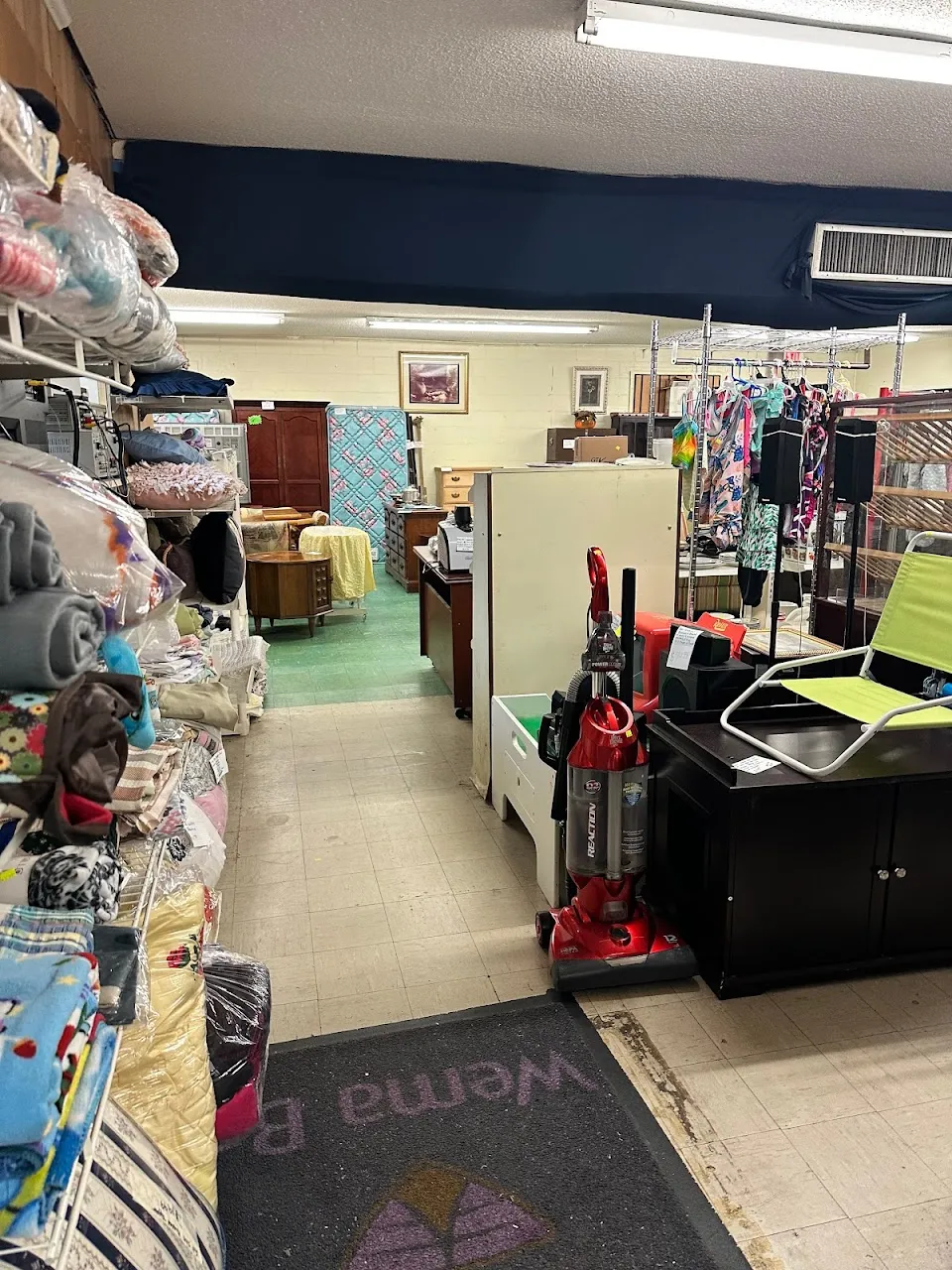 This N That Thrift Store