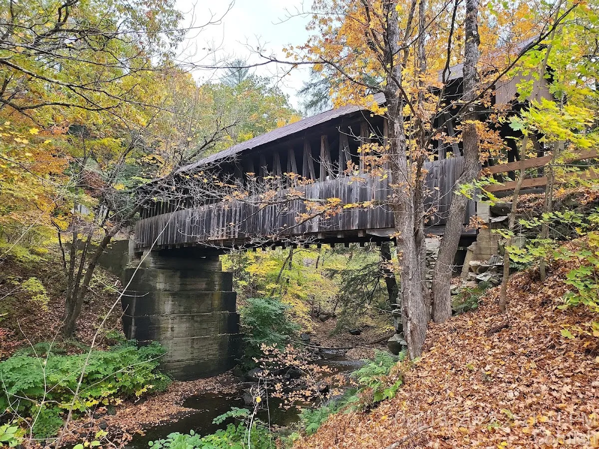 Historic Dingleton Hill Covered Bridge