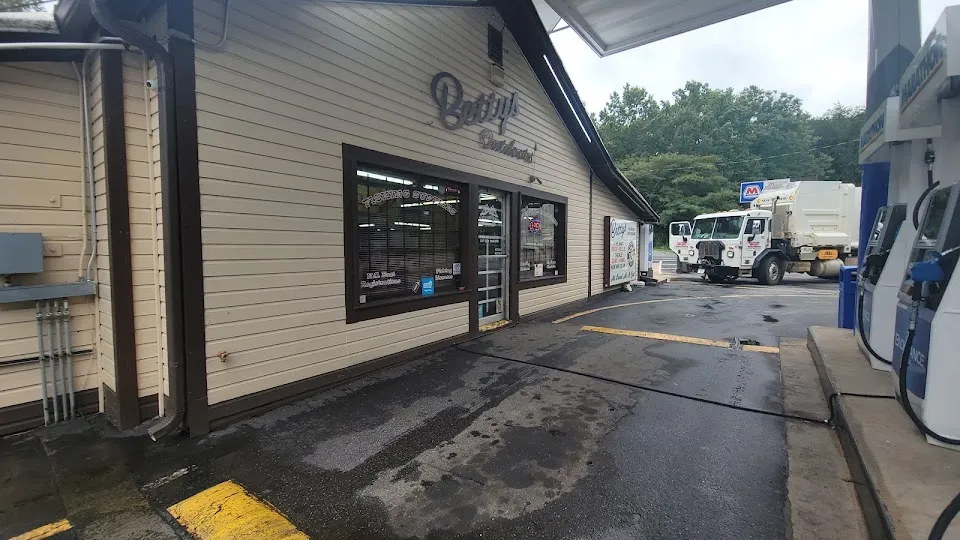 Betty's Outdoors