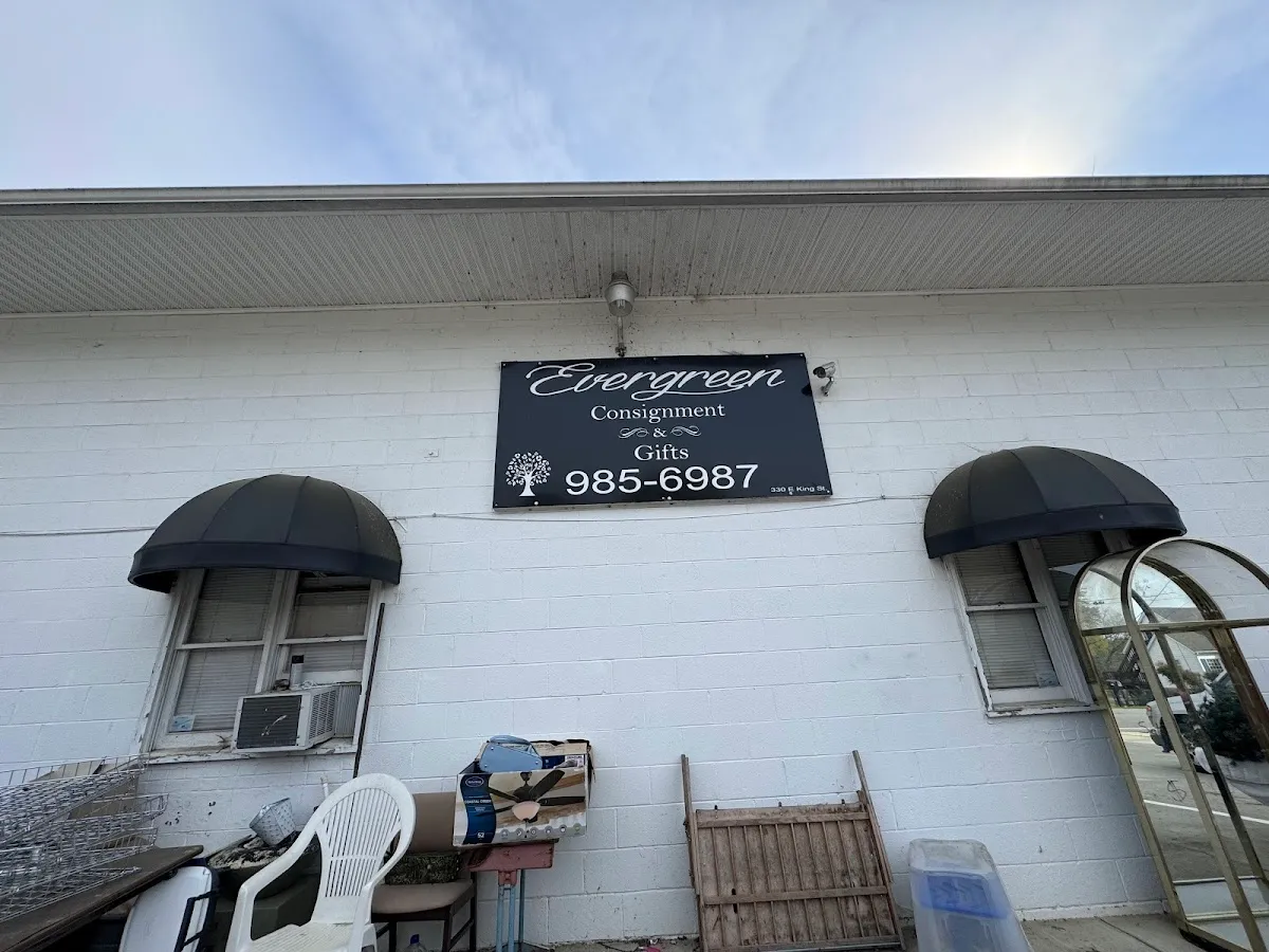 Evergreen Consignment & Gifts